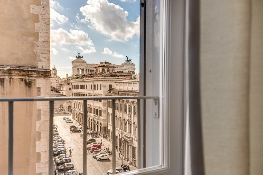 Appartamento Con Vista Sul Vittoriano Rome Bagian luar foto